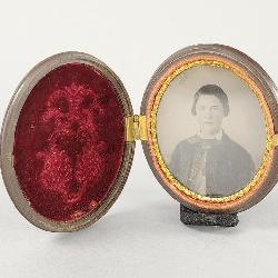 Tintype In a Round Union Case