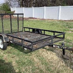 Small Trailer at Online Auction