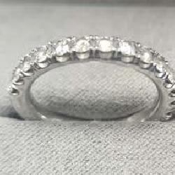 1.00 CTW Round Brilliant Diamond ring - VS Clarity 18k White Gold