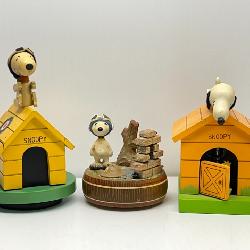 Snoopy Wooden Music Boxs incl. Red Baron