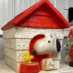 Snoopy toy box