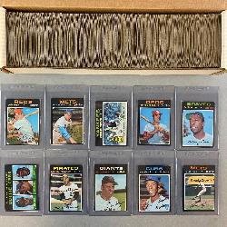 https://www.bullockauctioneers.com/auctions/29562-live-premier-sports-cards-and-memorabilia-june-1-auction?pageSize=50