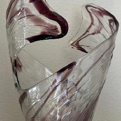40 - ART GLASS DECOR VASE 15