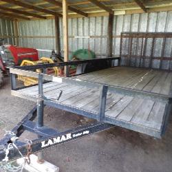 16' Lamar flatbed trailer w/ ramp tailgate