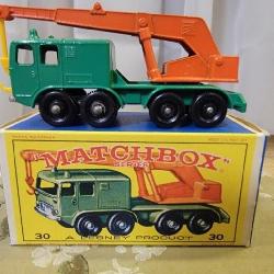 Matchbox Cars #30 8-Wheel Crane with Box