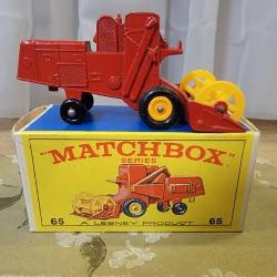 Matchbox Cars #65 Claas Combine Harvester Near
