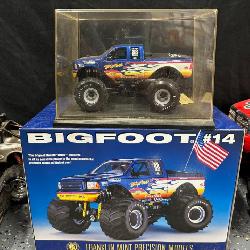 Bigfoot #14 Monster Truck with with Box