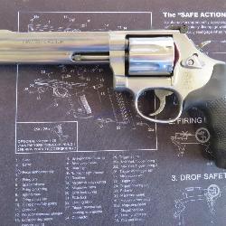 Smith & Wesson 686-6 Plus Revolver - 357 MAG 6
