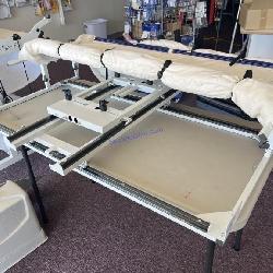 Long arm machine table