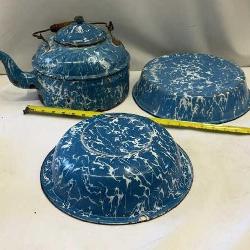 Vintage Graniteware Tea Kettle, Bowl & Pan Blue
