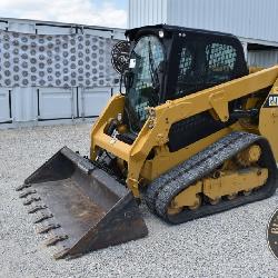 2019 Caterpillar 239D, Compact track skid loader,