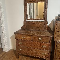 Antique 4 drawer chest with mirror
