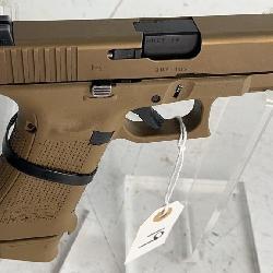Glock 19X 9mm Semi Auto w/ 2 Mags BWZT189
