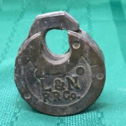 L&N RR Co Railroad Lock - No Key