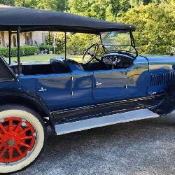 1917 Hudson Touring Car - Blue/Older restoration - Original black interior. Does not run currently.