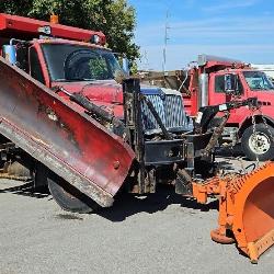 2007 International 7400 SFA 4x2 Diesel Plow/Spreader Truck, 6 Cylinders, 9.3L FI Turbo Diesel 570 CI