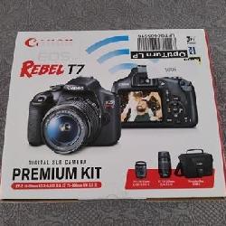 Canon EOS Rebel T7 Premium Kit