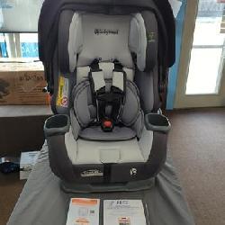 Baby trend 4 in 1 car seat NEW 