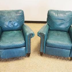 1115	PAIR OF TUQUOISE LEATHER RECLINERS