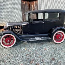 1928 MODEL A TUDOR FORD