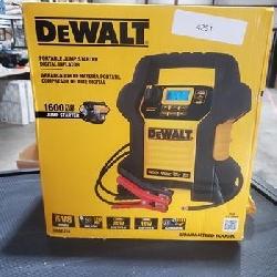 DeWalt Portable Jump Starter