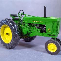 Ertl Precision Classics John Deere The Model 70 Diesel Tractor, No 5788, 1:16 Scale Diecast Collecti