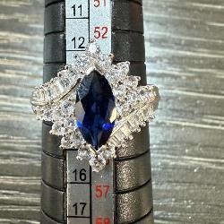 STERLING SILVER SAPPHIRE RING 