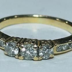 14KT YELLOW GOLD DIAMOND RING 2.80GRS