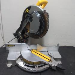 DeWalt 12 Inch Compound Miter Saw -Works