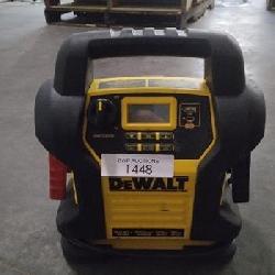 DEWALT 1600 Peak Amp Jump Starter