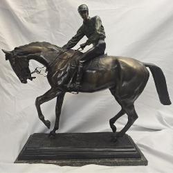 Bronze statue 