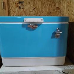 FSE Retro Metal Cooler, 80 Can/54 Qt. Capacity