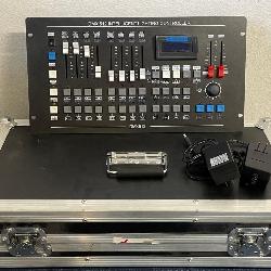P - DMX512 LIGHTING CONTROLLER WITH HARD CASE G102