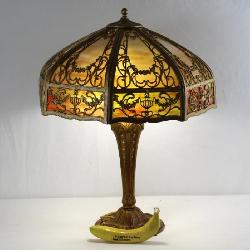Lot # : 71 - Tiffany Style Slag Glass Lamp