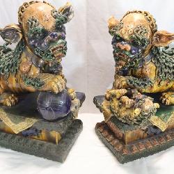 Lot # : 146 - Pair of Intricate Chinese Foo Dogs