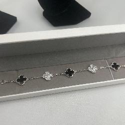 18K Diamond Bracelet 7.3 inches