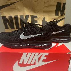 Nike Air Max 2017 size 9 New with box