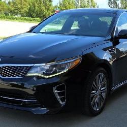 2017 Kia Optima SXL Turbo Sedan Car, VIN 5XXGV4L29HG140207, Miles Showing On Odometer 114217, Missou