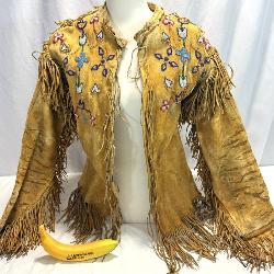 Lot # : 134 - Native American Beaded & Fringed Leather Jacket
