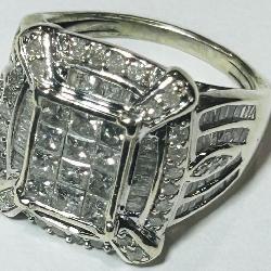 10KT WHITE GOLD DIAMOND RING 9.00GRS
