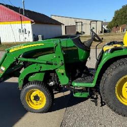 2008 John Deere 3320 Compact Utility Tractor With 300CX Loader And 61 Inch Quick-Attach Bucket 