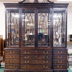 1194	HENREDON RITTENHOUSE SQUARE BREAKFRONT W/MIRRORED BACK & INTERIOR LIGHTING, 2 PIECE, APPROXIMATELY 78 IN X 18 IN X 91 IN HIGH