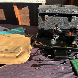 Singer Featherweight Sewing Machine 