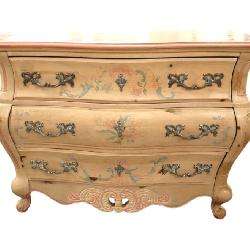 144-1 Vintage Pulaski Decorator Pine Chest Original Paint www.SouthJerseyAuction.com