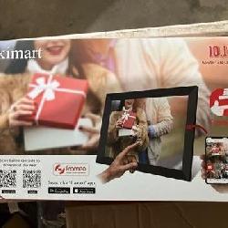 32GB FRAMEO 10.1 Inch Smart WiFi Digital Photo Frame