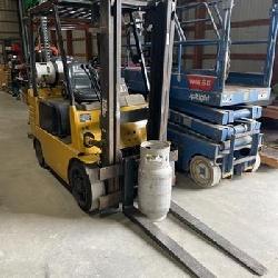 Caterpillar Model CC25 Forklift