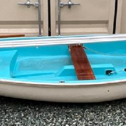Whaler Squall Fiberglass Two-Seater Sailboat, 110in by 50in