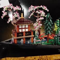 LEGO - Icons Tranquil Garden Adult Building Kit 10315