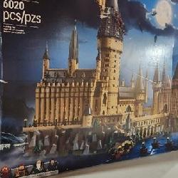 LEGO Harry Potter Hogwarts Castle Advanced Building Set