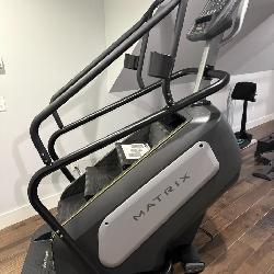 Lot # : 21 - Matrix ClimbMill Machine model C-5x / 7x